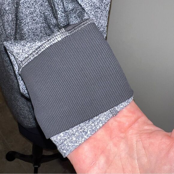 Lululemon Daily Practice Rio Mist Gray Black Zip Up Jacket - Womens size 10 - Picture 7 of 16
